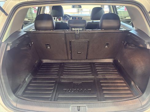 Used 2017 Volkswagen Golf Wolfsburg Edition image 28