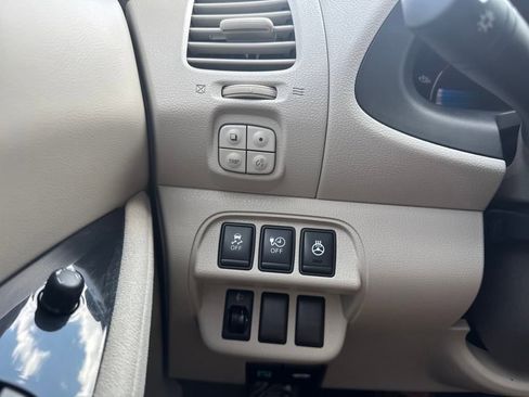 Used 2012 Nissan Leaf SV image 41