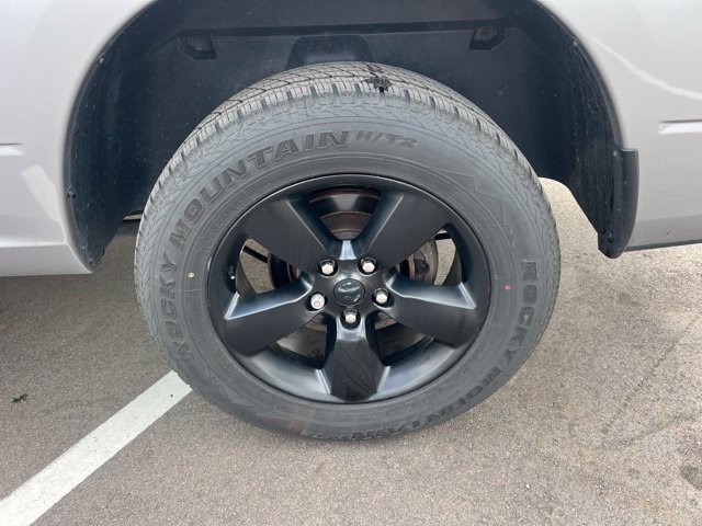 Used 2021 RAM 1500 Express w/ Wheel & Sound Group AWD/4WD image 9