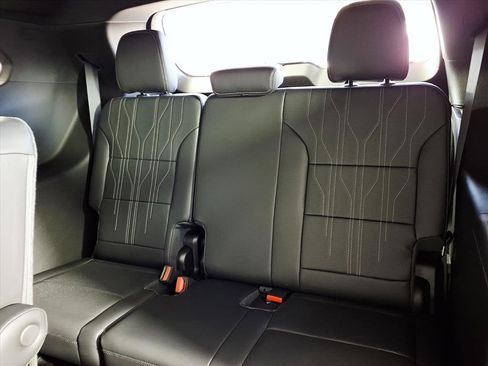 New 2026 Buick Enclave Avenir image 20