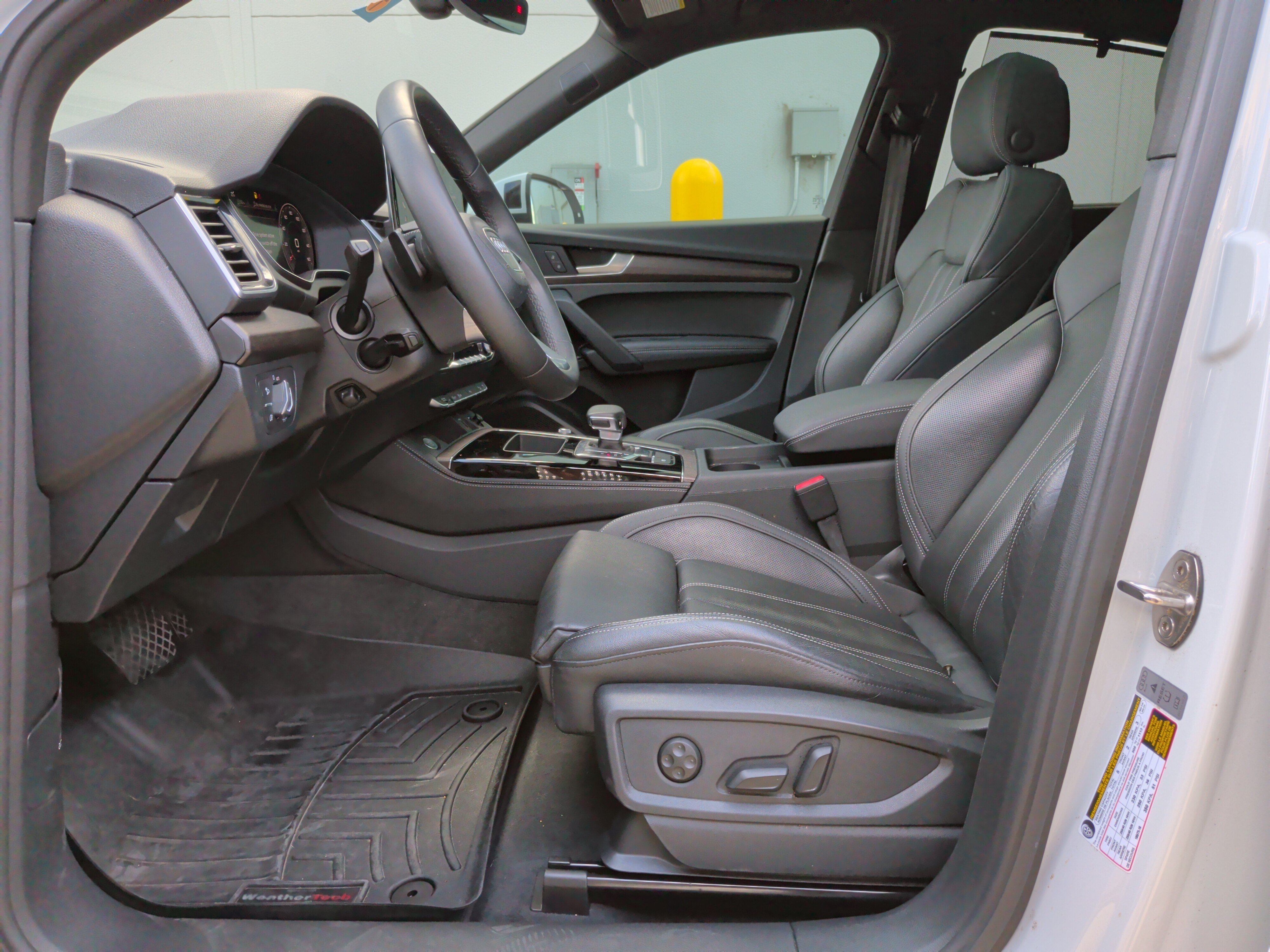 Used 2023 Audi Q5 2.0T Premium Plus AWD/4WD image 16