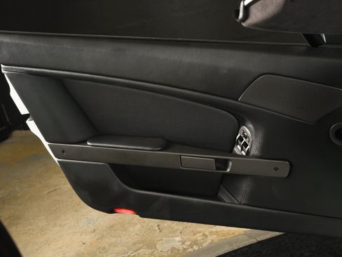 Used 2015 Aston Martin V8 Vantage GT RWD image 36