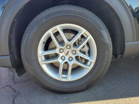 Used 2025 Ford Explorer Active w/ Active Comfort Package image 24