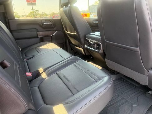 Used 2023 GMC Sierra 3500 Denali w/ Denali Ultimate Package AWD/4WD image 19