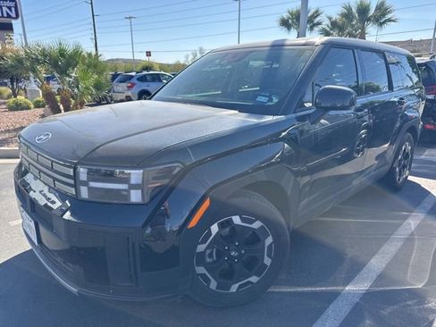 Used 2024 Hyundai Santa Fe SE image 1