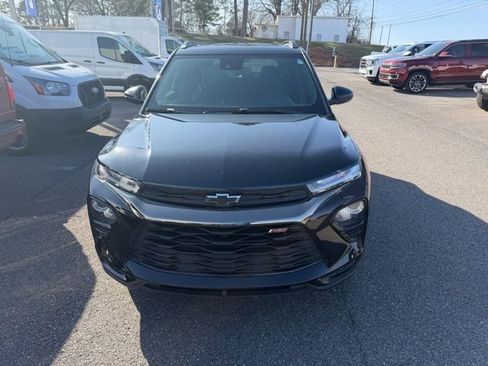 Used 2022 Chevrolet TrailBlazer RS w/ Sun and Liftgate Package image 2