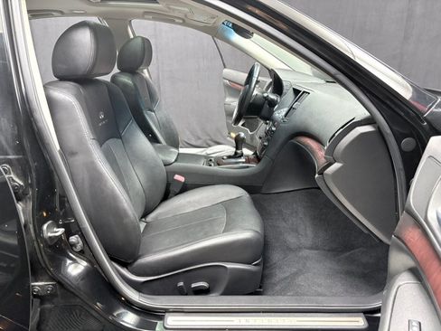 Used 2010 INFINITI G37 x Sedan w/ Premium Pkg AWD/4WD image 28