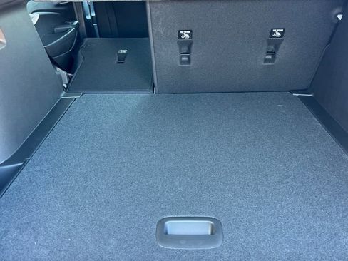 New 2026 Chevrolet Trax RS w/ Sunroof Package FWD image 12