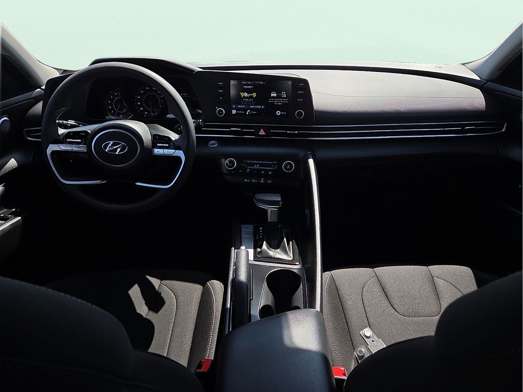 Used 2021 Hyundai Elantra SEL FWD image 12