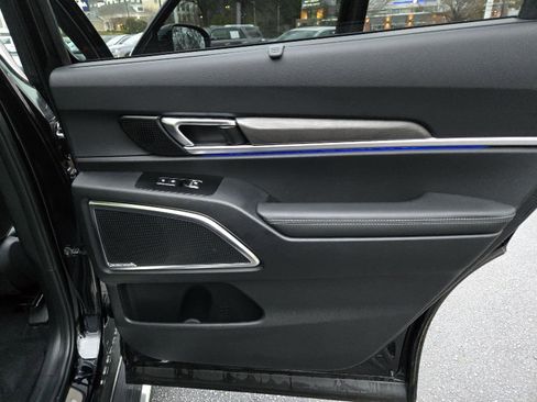 Used 2025 Kia Telluride SX Prestige X-Line image 16