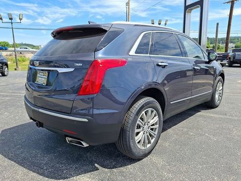 Used 2018 Cadillac XT5 Luxury w/ Driver Awareness Package AWD/4WD image 7