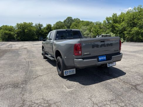 New 2026 RAM 3500 Laramie w/ Night Edition AWD/4WD image 7
