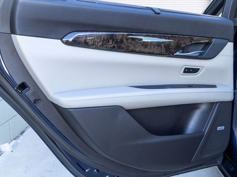 Used 2016 Cadillac CT6 Luxury image 19