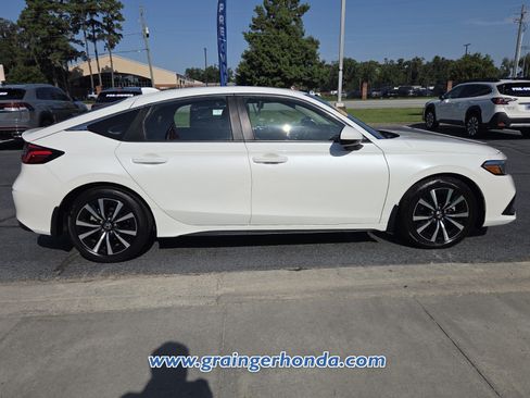 Certified 2024 Honda Civic EX-L image 6