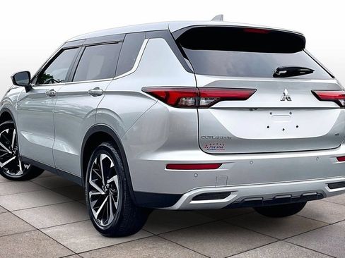 Used 2024 Mitsubishi Outlander SE AWD/4WD image 11