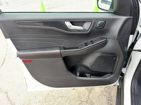 Used 2024 Ford Escape ST-Line Elite w/ Premium Technology Package AWD/4WD image 20