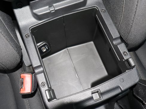 Used 2018 Jeep Wrangler Unlimited Sport S image 25