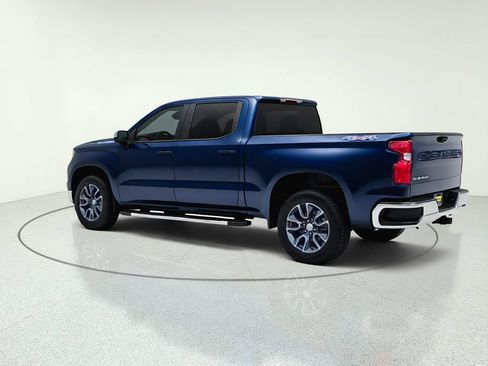 Used 2023 Chevrolet Silverado 1500 LT AWD/4WD image 6