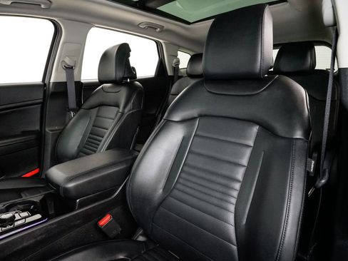 Certified 2023 Kia Sportage SX Prestige image 10