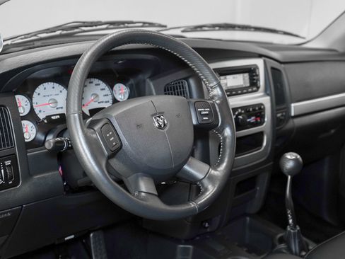 Used 2005 Dodge Ram 1500 Truck 2WD Regular Cab image 41