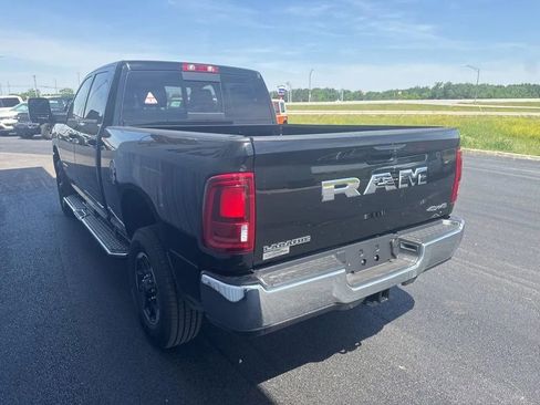 Used 2025 RAM 2500 Laramie AWD/4WD image 5