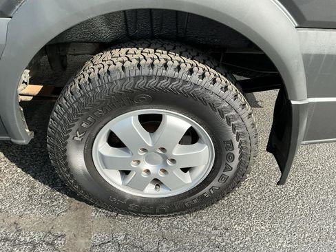 Used 2013 Freightliner Sprinter 2500 image 6