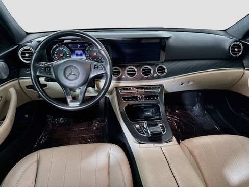 Used 2018 Mercedes-Benz E 300 w/ Premium 3 Package (Q03) image 17