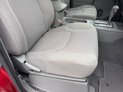 Used 2019 Nissan Frontier SV w/ Value Truck Package RWD image 7