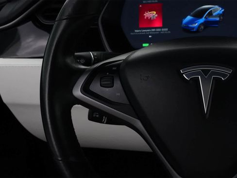 Used 2019 Tesla Model X 75D image 10