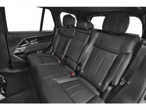 Used 2025 Land Rover Range Rover SE AWD/4WD image 13