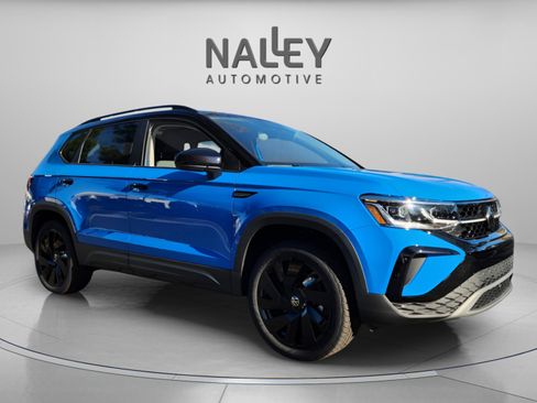 New 2024 Volkswagen Taos SE image 7