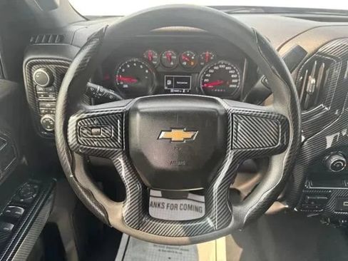 Used 2019 Chevrolet Silverado 1500 Custom w/ Custom Convenience Package AWD/4WD image 24