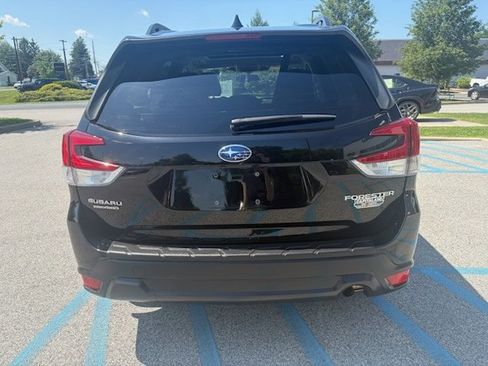 Used 2023 Subaru Forester Premium AWD/4WD image 5