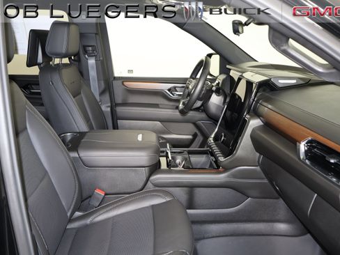 Used 2026 GMC Yukon XL Denali w/ Denali Reserve Package AWD/4WD image 19