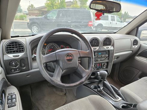 Used 2005 GMC Envoy XL SLE RWD image 15