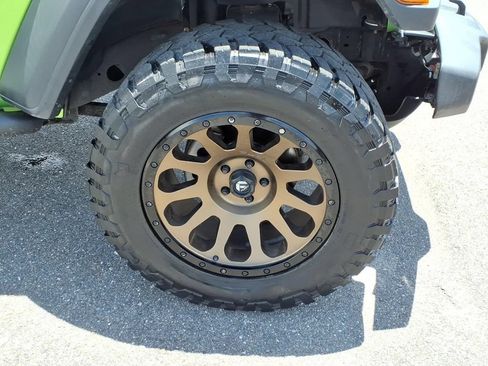 Used 2018 Jeep Wrangler Unlimited Sport S AWD/4WD image 9