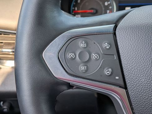 Used 2023 Chevrolet Traverse RS AWD/4WD image 16