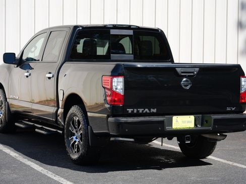 Used 2021 Nissan Titan SV w/ SV Convenience Package RWD image 44
