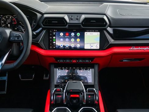 Used 2025 Lamborghini Urus SE AWD/4WD image 20