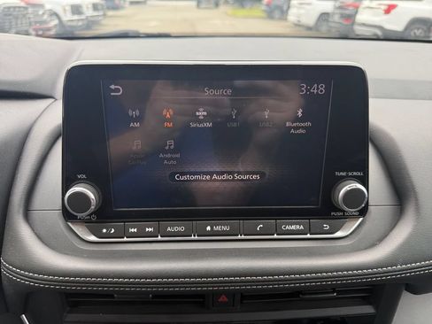 Used 2024 Nissan Rogue S AWD/4WD image 17