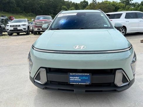 Certified 2024 Hyundai Kona SEL w/ Convenience Package FWD image 8