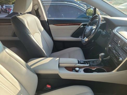 Used 2018 Lexus RX 350L FWD image 3