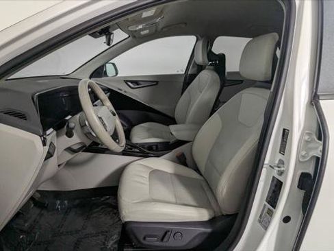 Used 2023 Kia Niro Wind w/ Wind Preserve Package FWD image 14