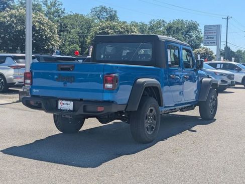 New 2026 Jeep Gladiator Sport AWD/4WD image 3