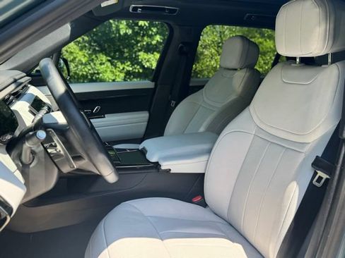 Certified 2025 Land Rover Range Rover Sport SE AWD/4WD image 10