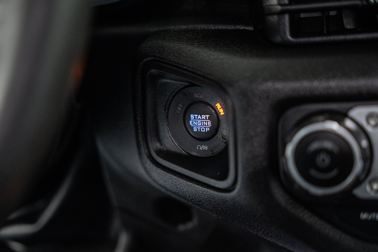 Used 2024 Jeep Wrangler Unlimited AWD/4WD image 34