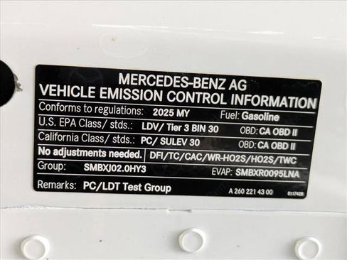 Used 2025 Mercedes-Benz GLB 250 image 23