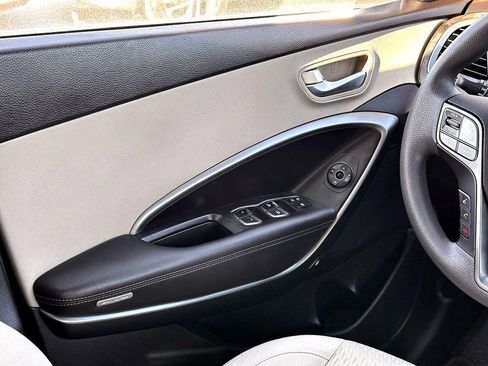 Used 2017 Hyundai Santa Fe Sport image 27