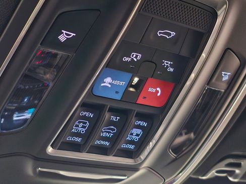 New 2026 Jeep Grand Wagoneer Limited AWD/4WD image 32