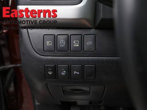 Used 2019 Toyota Highlander Limited Platinum AWD/4WD image 23